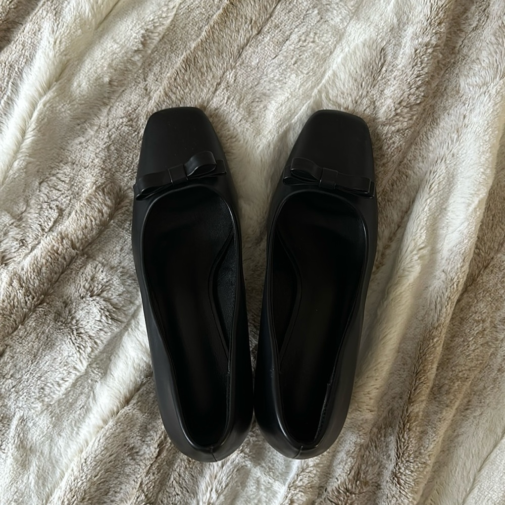 black bow kitten heels